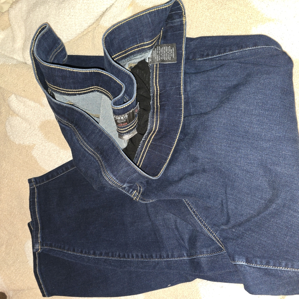 Torrid Super Soft Lean JEANS plus Size 6 Short